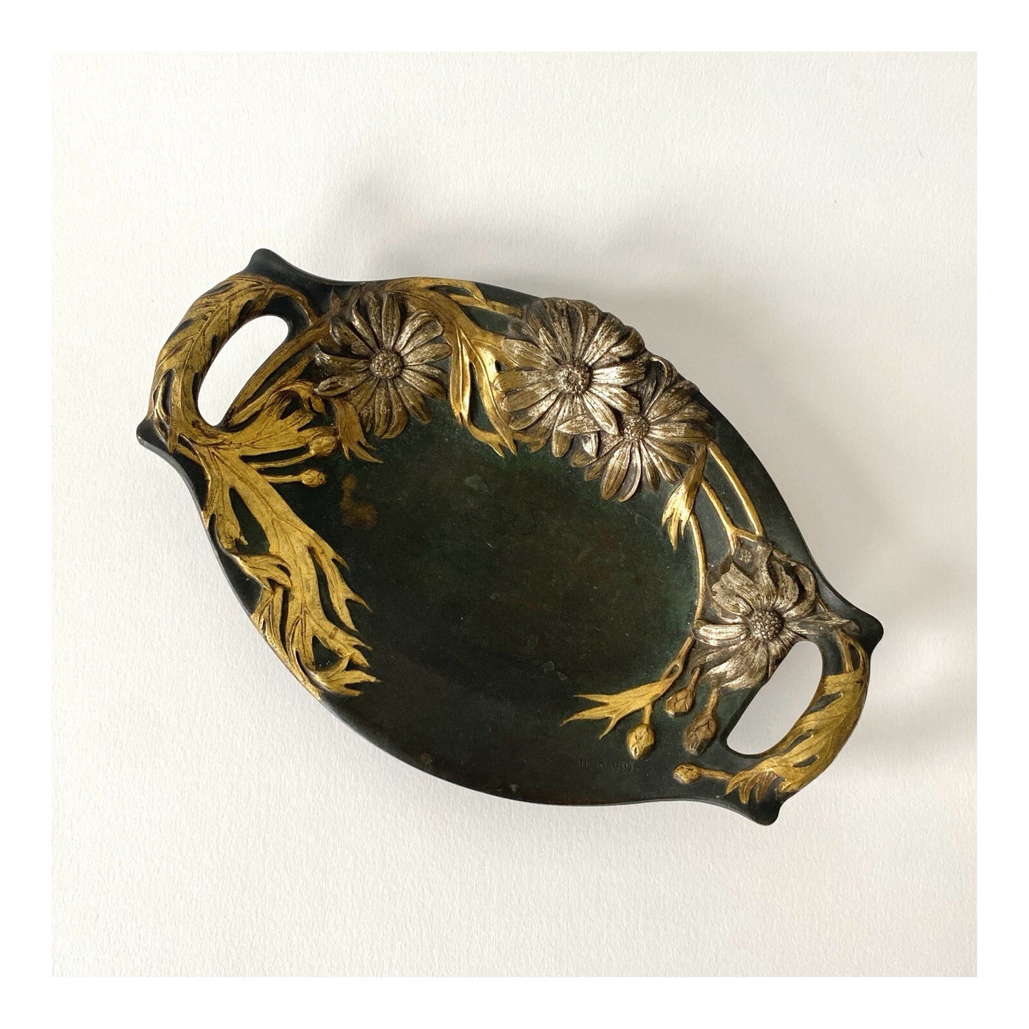 Coupelle Vide-Poche en Bronze Art Nouveau Signée M. Joanny - Décor floral doré