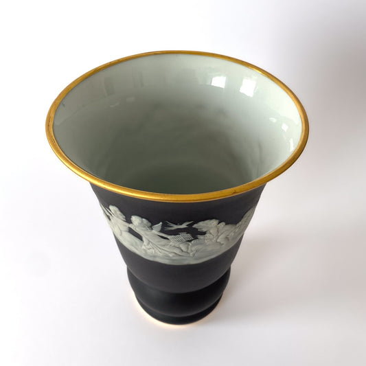 Vase en porcelaine de Camille Tharaud – Limoges – Pâte sur pâte, Art Deco 1930s