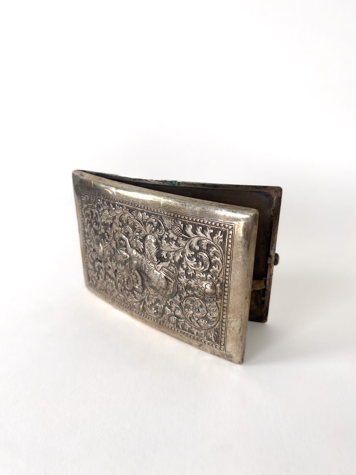 Ancien porte-cigarettes en argent 900 de Thaïlande - Art traditionnel Kinnari