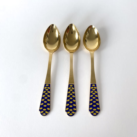 Three Russian spoons in 916 silver with enamel – USSR, circa 1960 – Neo-Russian style