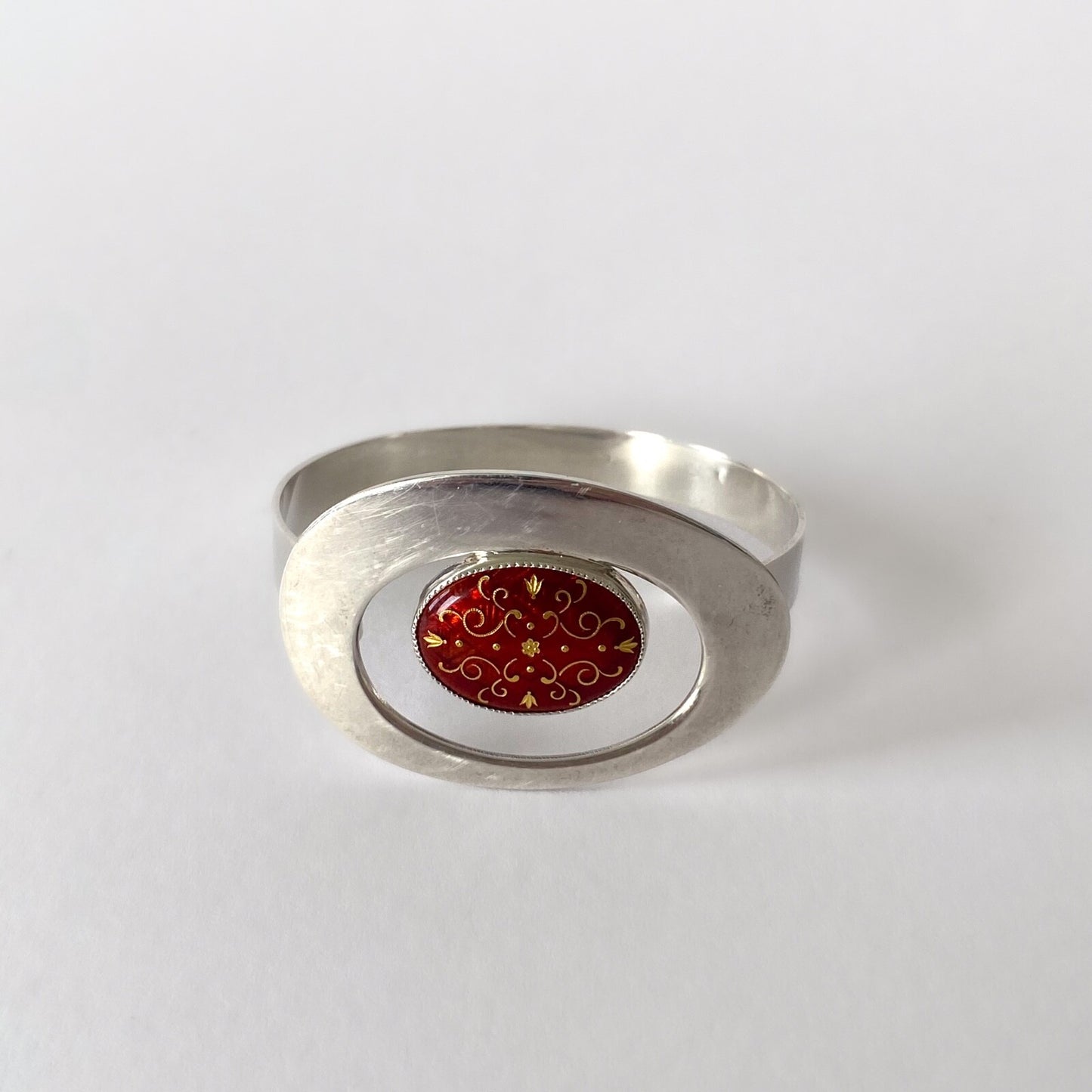 Bracelet jonc en argent massif et émaux bressans – Design moderniste Années 70