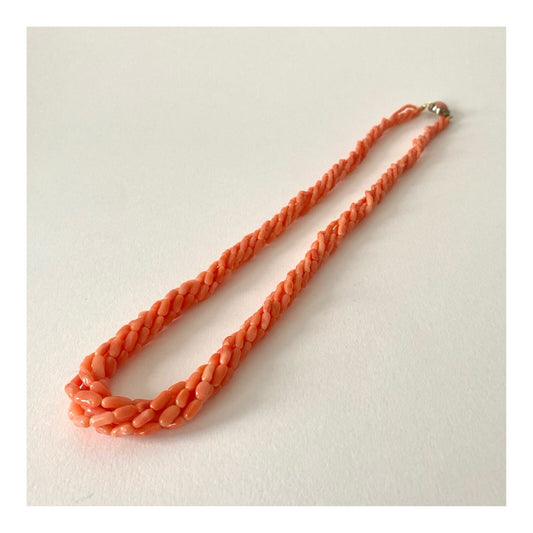 Ancien Collier en Corail Orange et Rose à Trois Rangs - Plaqué Or / Début XXème