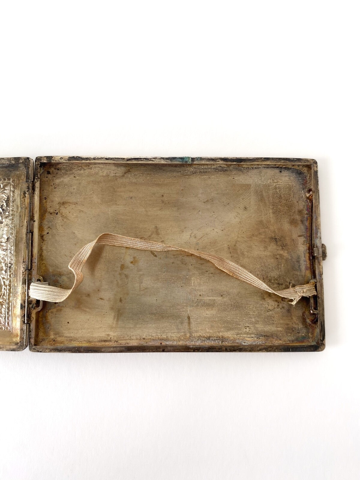 Ancien porte-cigarettes en argent 900 de Thaïlande - Art traditionnel Kinnari